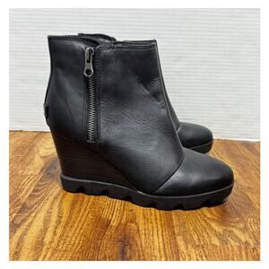 Sorel Women’s Sorel Arctic Wedge Side Zip Ankle Boots Size 8 Black